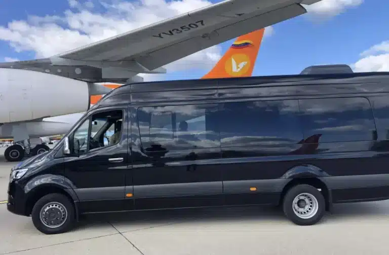 2022-mercedes-benz-sprinter-passenger-van 1